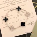 V C A Magic Alhambra Diamond -Black Onyx Bracelet 5 motifs